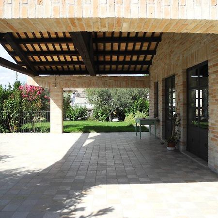 Agriturismo Eschito Hotel Montottone Luaran gambar